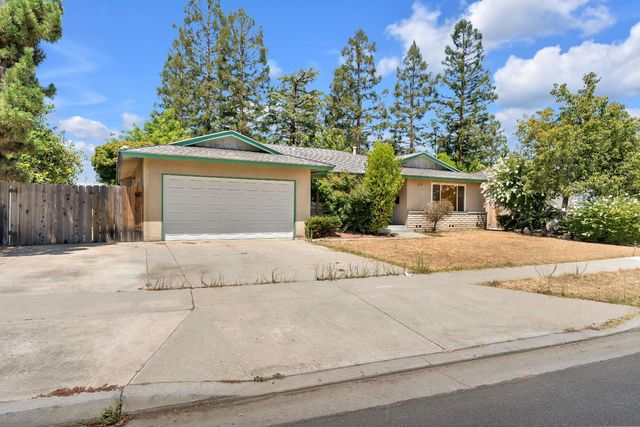 6805 N Backer, Fresno, CA 93710