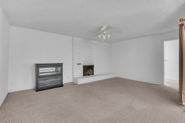 6805 N Backer, Fresno, CA 93710
