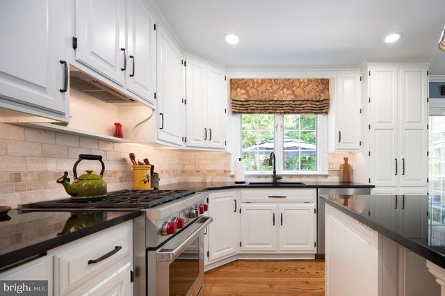 20 CARILLON CT, Wilmington, DE 19803