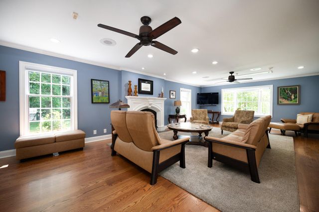 20 CARILLON CT, Wilmington, DE 19803