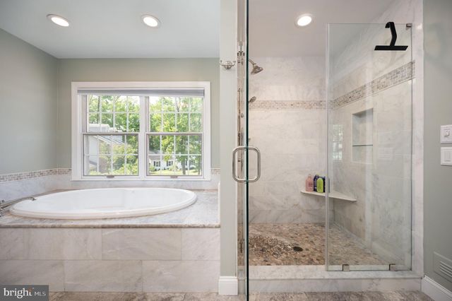 20 CARILLON CT, Wilmington, DE 19803