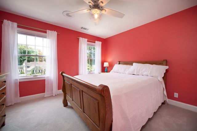 20 CARILLON CT, Wilmington, DE 19803