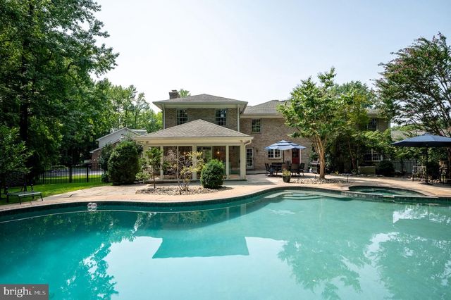 20 CARILLON CT, Wilmington, DE 19803
