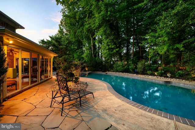 20 CARILLON CT, Wilmington, DE 19803