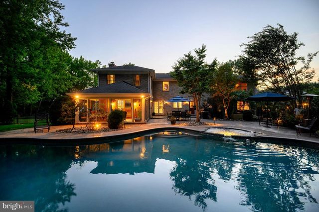 20 CARILLON CT, Wilmington, DE 19803