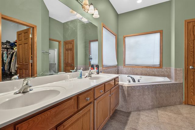 12735 Vestas Place, Belvidere, IL 61008