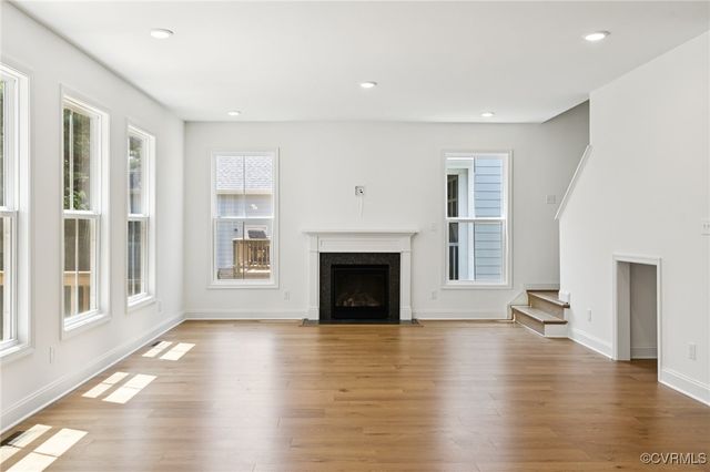 221 Amburn Ln, Ashland, VA 23005