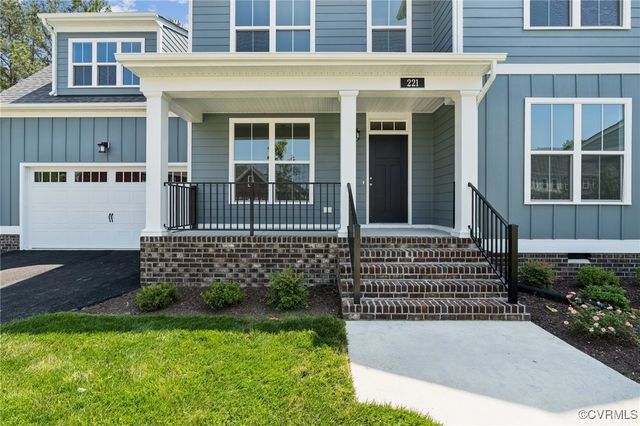 221 Amburn Ln, Ashland, VA 23005