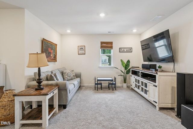 162 Hickory Grove Drive, Sanford, NC 27330