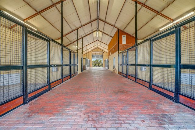 221 Silver Spur, Weatherford, TX 76087