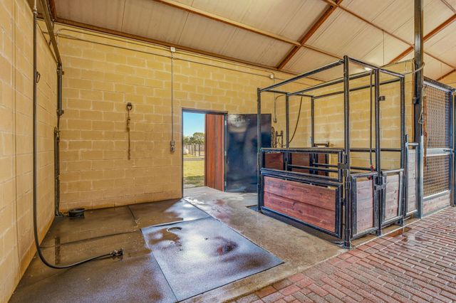 221 Silver Spur, Weatherford, TX 76087