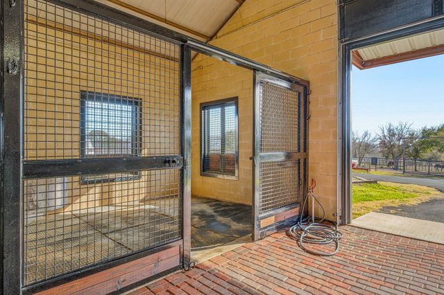 221 Silver Spur, Weatherford, TX 76087