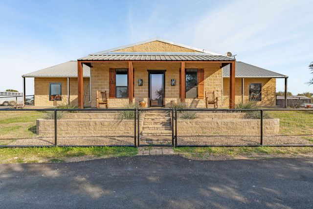 221 Silver Spur, Weatherford, TX 76087