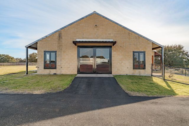 221 Silver Spur, Weatherford, TX 76087