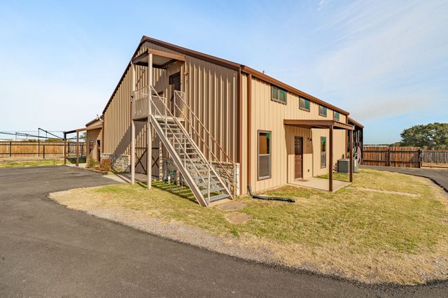 221 Silver Spur, Weatherford, TX 76087