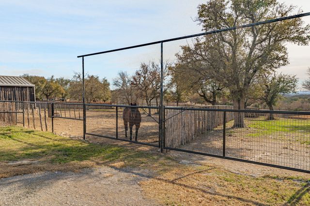 221 Silver Spur, Weatherford, TX 76087