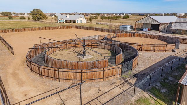 221 Silver Spur, Weatherford, TX 76087