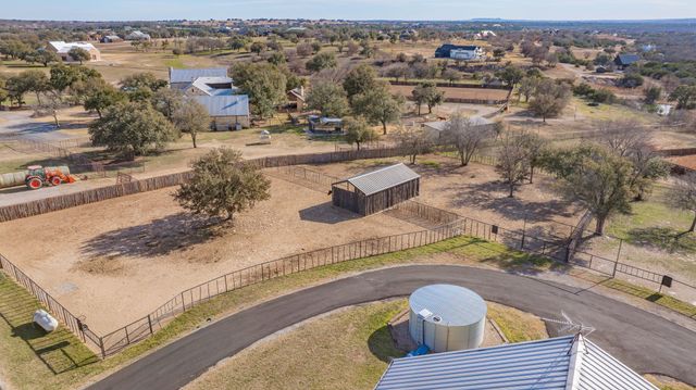 221 Silver Spur, Weatherford, TX 76087