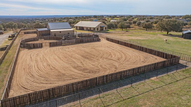 221 Silver Spur, Weatherford, TX 76087