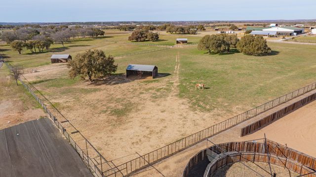 221 Silver Spur, Weatherford, TX 76087