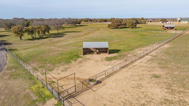 221 Silver Spur, Weatherford, TX 76087