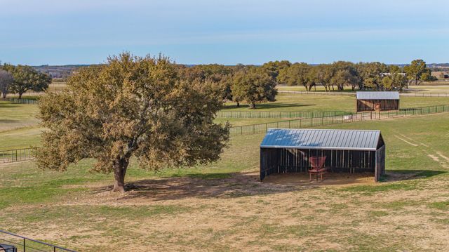 221 Silver Spur, Weatherford, TX 76087