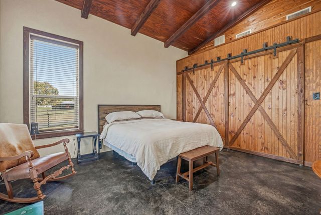 221 Silver Spur, Weatherford, TX 76087