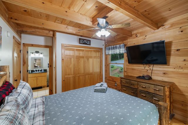 35 Noel Court, Ellijay, GA 30540