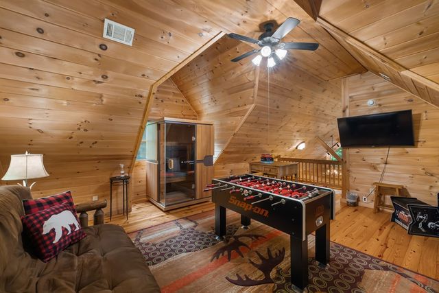 35 Noel Court, Ellijay, GA 30540
