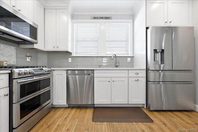 547 N 11th Street, New Hyde Park, NY 11040