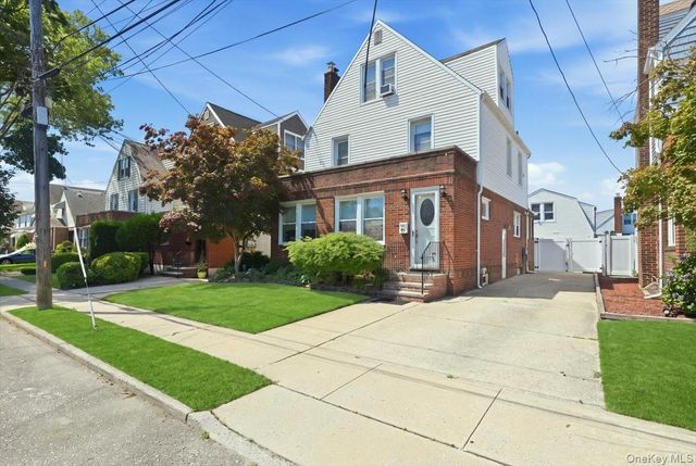 547 N 11th Street, New Hyde Park, NY 11040