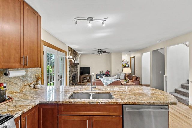5591 Huntingwood Way, Waunakee, WI 53597