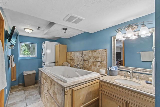 5591 Huntingwood Way, Waunakee, WI 53597