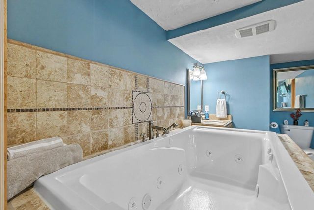 5591 Huntingwood Way, Waunakee, WI 53597