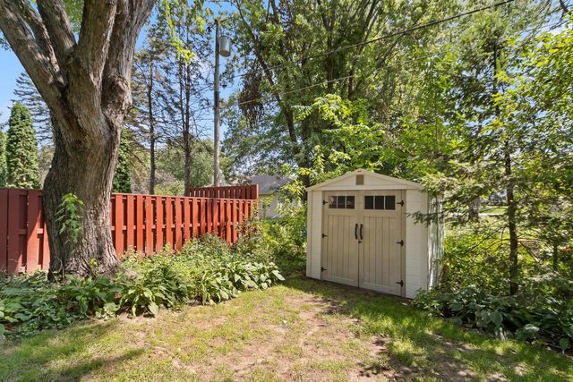 5591 Huntingwood Way, Waunakee, WI 53597