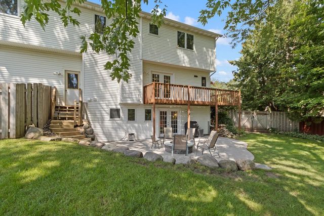 5591 Huntingwood Way, Waunakee, WI 53597