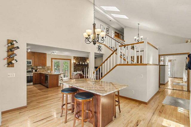 5591 Huntingwood Way, Waunakee, WI 53597