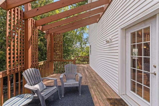 5591 Huntingwood Way, Waunakee, WI 53597