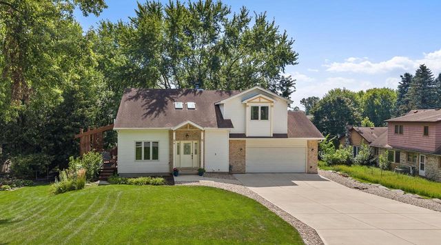 5591 Huntingwood Way, Waunakee, WI 53597