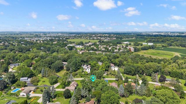 5591 Huntingwood Way, Waunakee, WI 53597