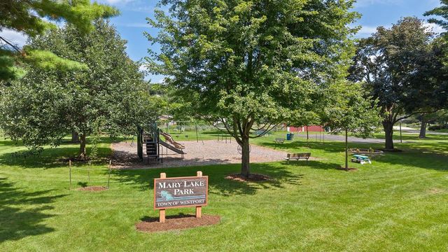 5591 Huntingwood Way, Waunakee, WI 53597