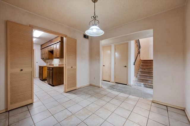 2229 Seville Court, Dalworthington Gardens, TX 76013