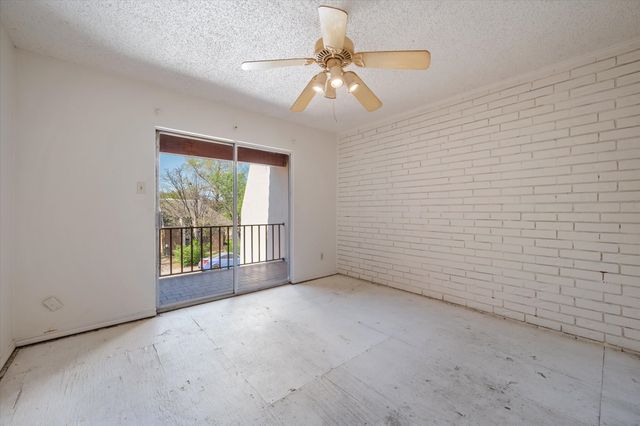 2229 Seville Court, Dalworthington Gardens, TX 76013