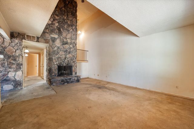 2229 Seville Court, Dalworthington Gardens, TX 76013