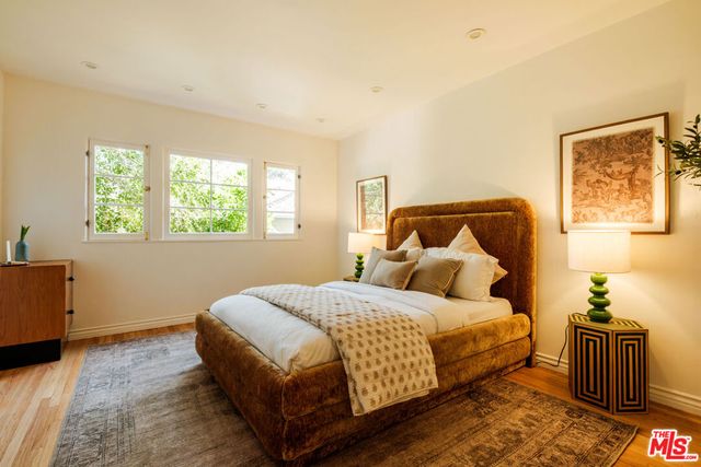 3359 Bennett Drive, Los Angeles, CA 90068