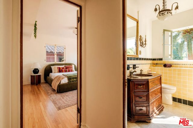 3359 Bennett Drive, Los Angeles, CA 90068