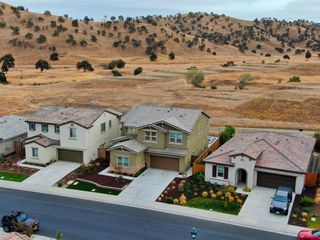 9678 Cabernet Ct, Patterson, CA 95363