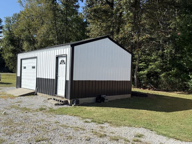 26 Water Cure Rd, Belvidere, TN 37306