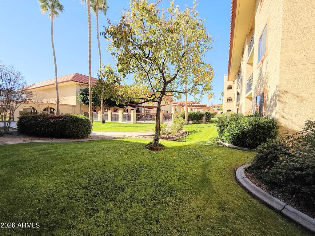 10330 W Thunderbird Boulevard C103, Sun City, AZ 85351 — exterior