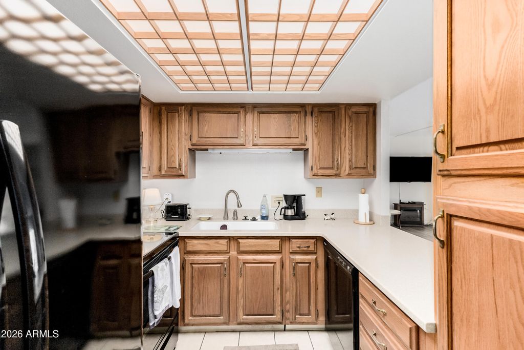 10330 W Thunderbird Boulevard C103, Sun City, AZ 85351 — photo 3